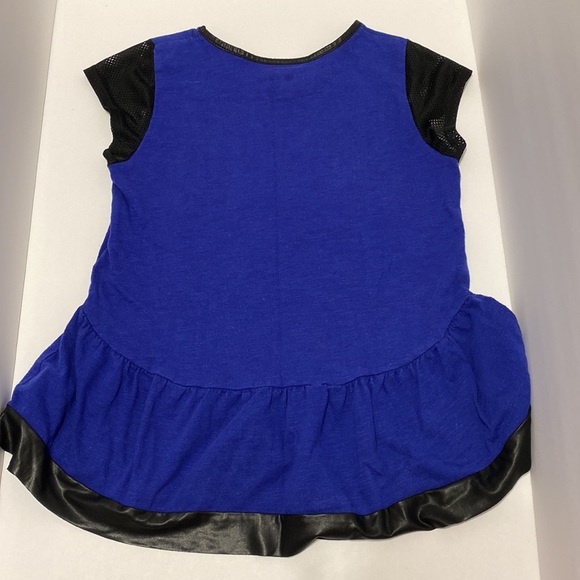 Girls Descendants Bundle! Blue Descendants Shirt & Matching Necklaces - Picture 6 of 12